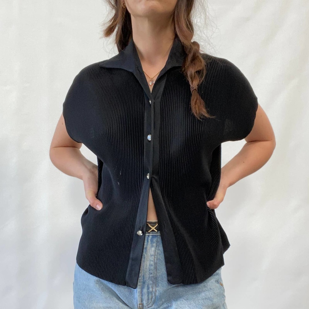 Vintage 1950's pleated collared blouse